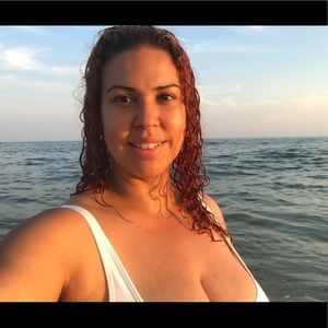 Meet your Posher, Jaquelin